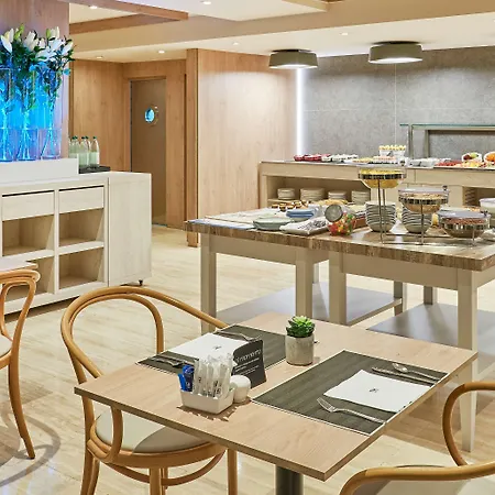 מלון Nh Imperial Playa 4*