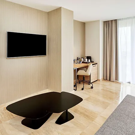מלון Nh Imperial Playa 4*